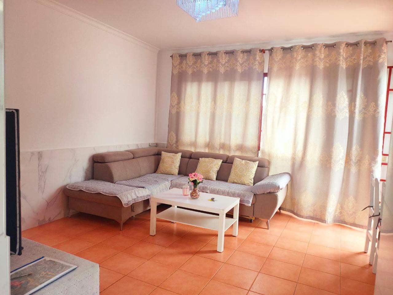 Big Villa Puerto Rico With Heated Saltwater Jacuzzi Pool & Bbq & Private Parking Extérieur photo