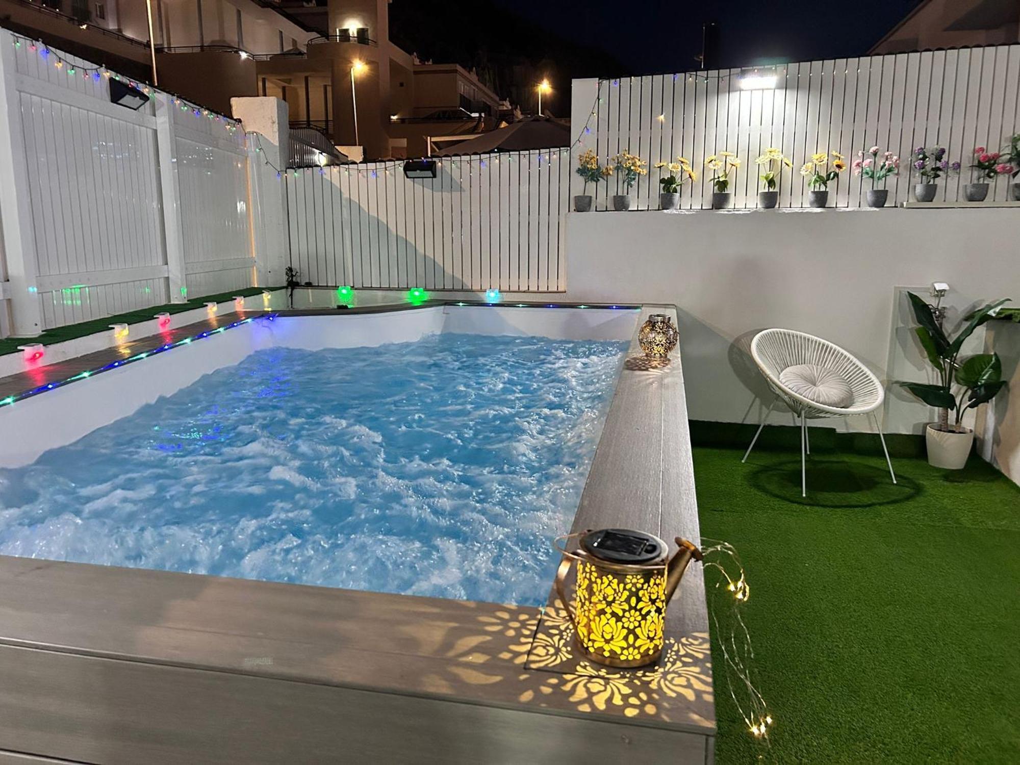 Big Villa Puerto Rico With Heated Saltwater Jacuzzi Pool & Bbq & Private Parking Extérieur photo